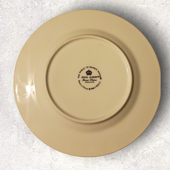 Wedgwood Peter Rabbit 3 Piece Set - Picture 5 of 7